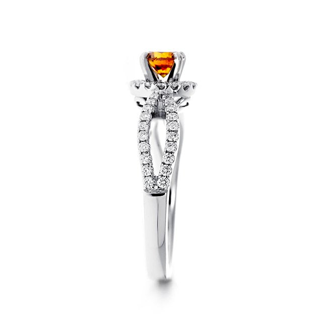 18kt Orange Diamond Ring