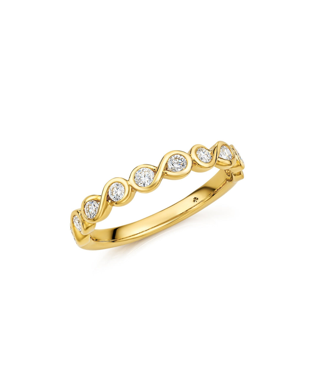 14kt Maple Leaf Diamond Band
