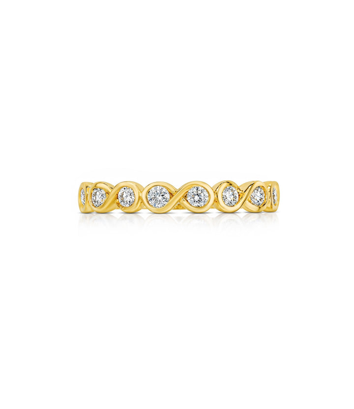 14kt Maple Leaf Diamond Band