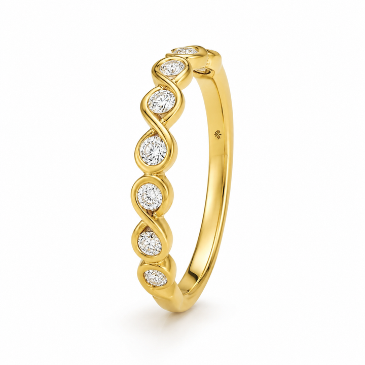 14kt Maple Leaf Diamond Band