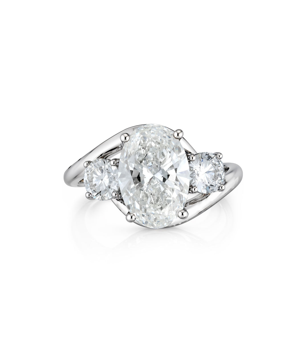 14kt White Gold Oval Lab Grown Diamond Ring