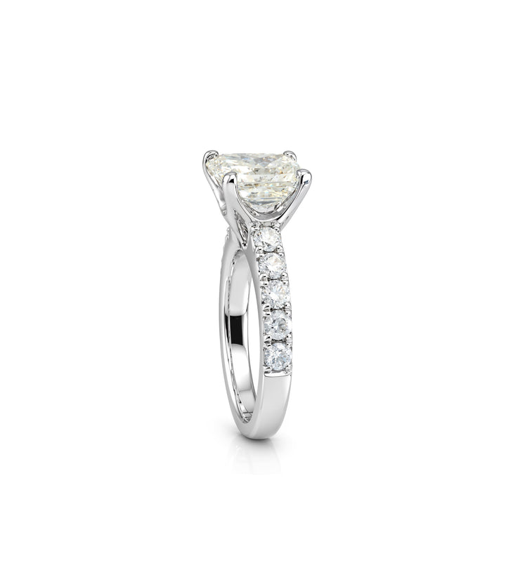 14kt White Gold Radiant Cut Diamond Ring