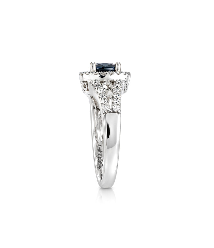 14kt White Gold Sapphire Diamond Ring