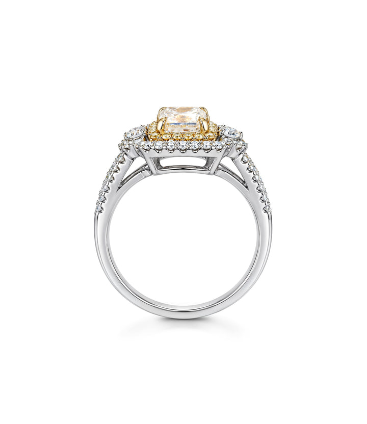 18kt Estate Two Tone Radiant Cut Diamond Ring