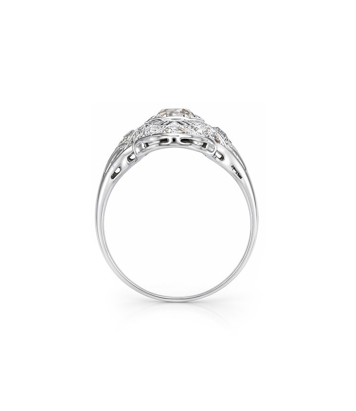 18kt Estate White Gold Diamond Ring