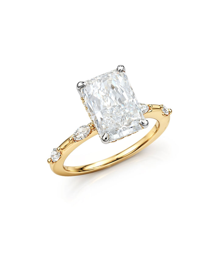 18kt Lab Grown Radiant Cut Diamond Ring