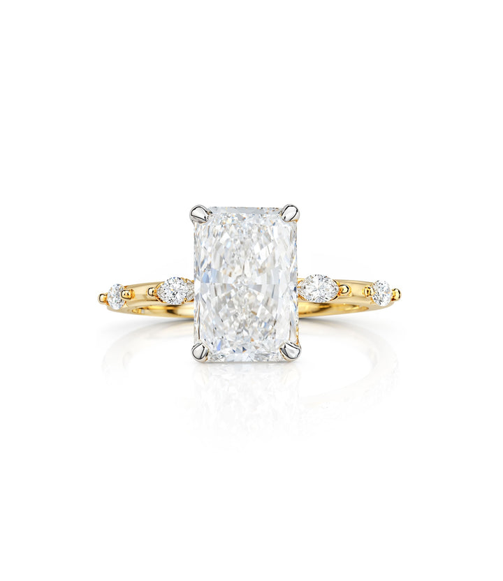 18kt Lab Grown Radiant Cut Diamond Ring