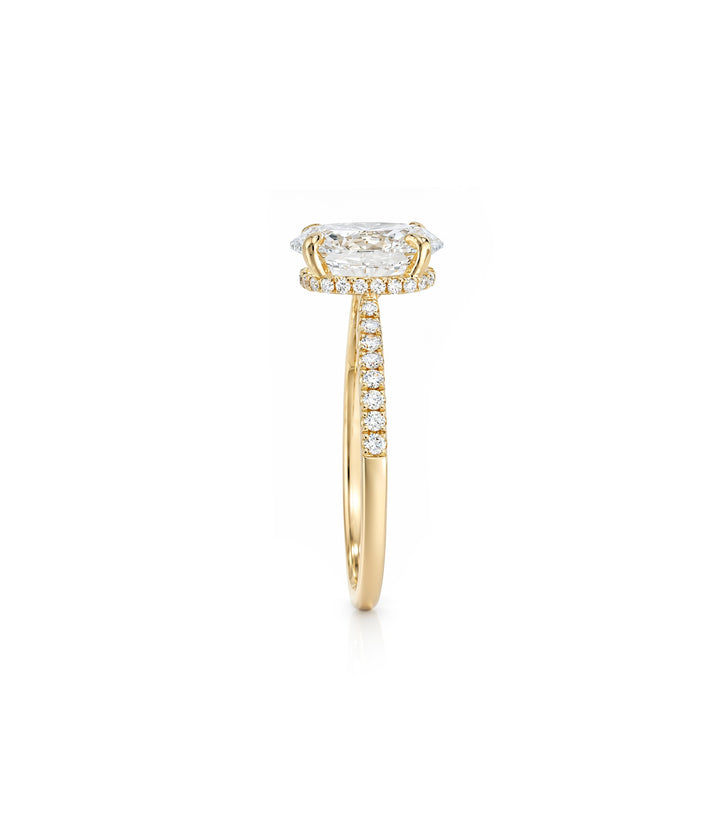 18kt Oval Lab Grown Diamond Ring
