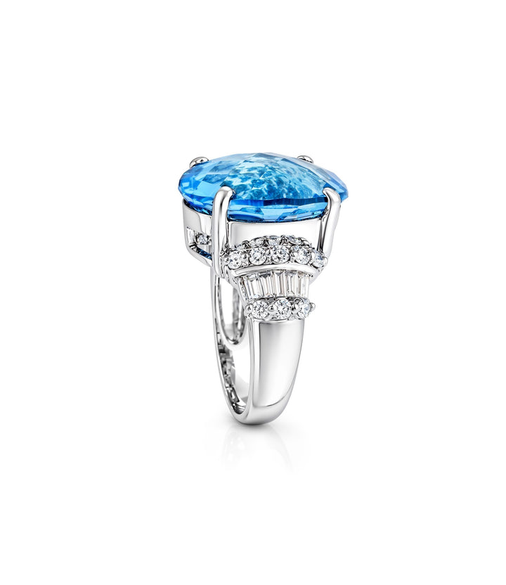 18kt White Gold Blue Topaz Diamond Ring