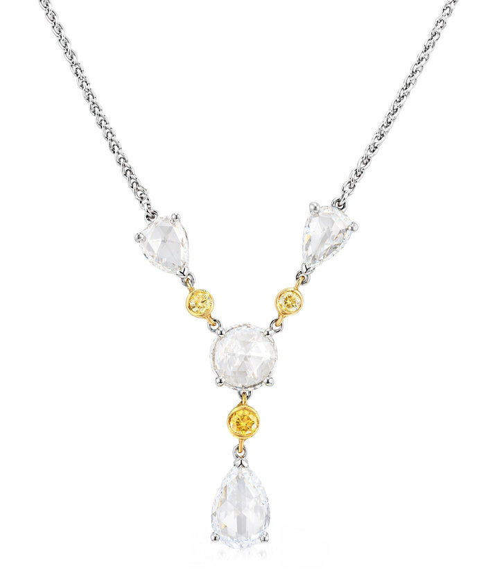 18kt White Gold Maple Leaf Diamonds Melee Necklace