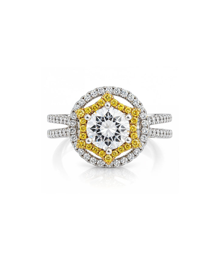 18kt White and Yellow Gold Diamond Ring