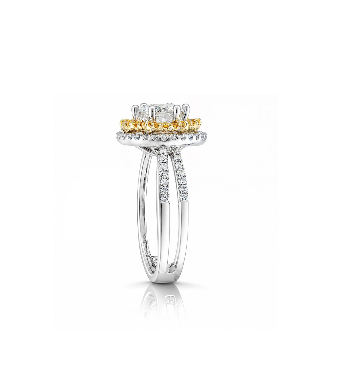 18kt White and Yellow Gold Diamond Ring