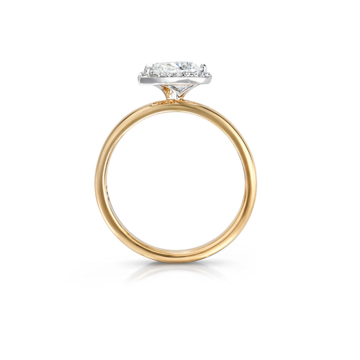 A. 14kt Maple Leaf Pear Shape Diamond Ring