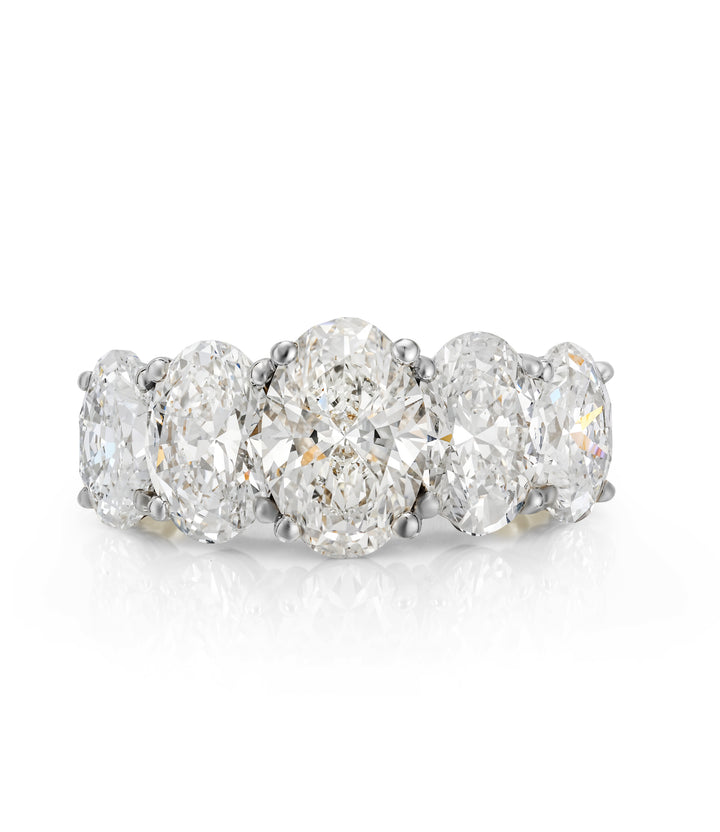 14kt Oval Lab Grown Diamond Band