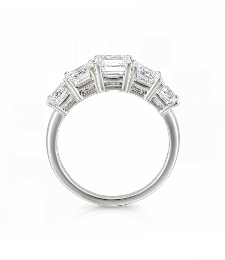 A. 14kt White Gold Emerald Cut Diamond Band