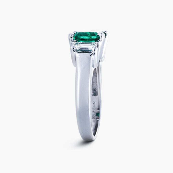 A. 14kt White Gold Emerald Diamond Ring
