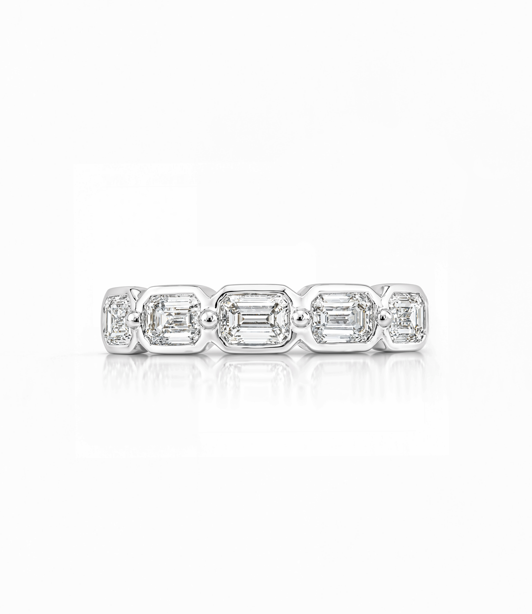 A. 14kt White Gold Lab Grown Diamond Band