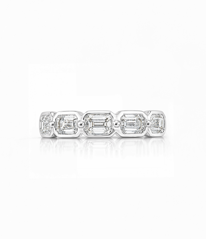 A. 14kt White Gold Lab Grown Diamond Band