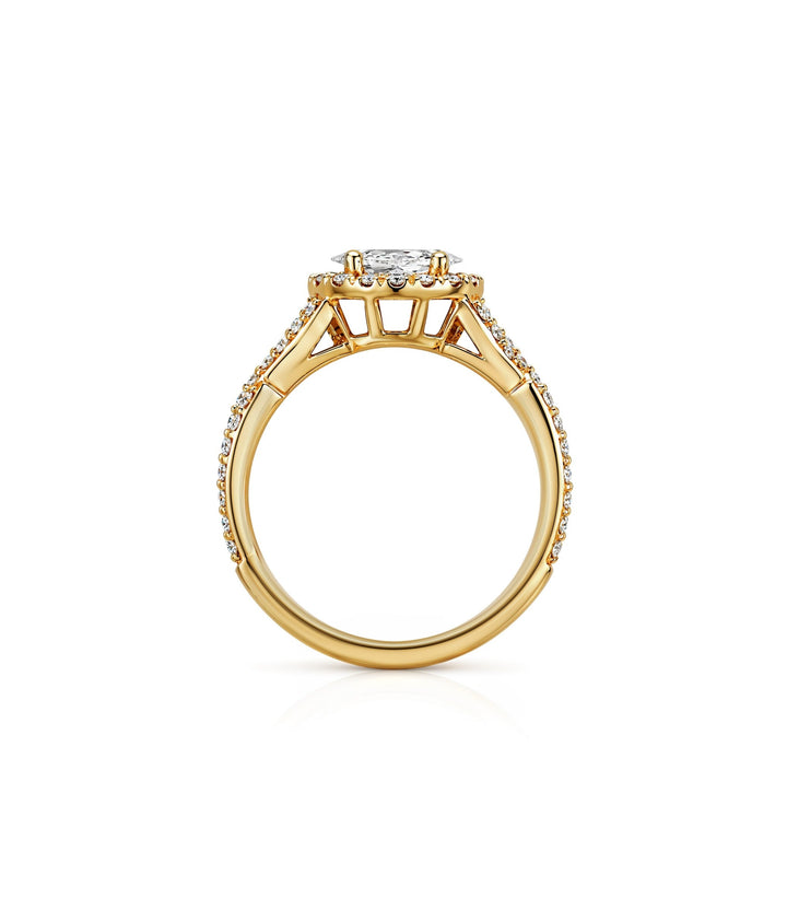 18kt Yellow Gold Maple Leaf Diamonds Engagement Ring