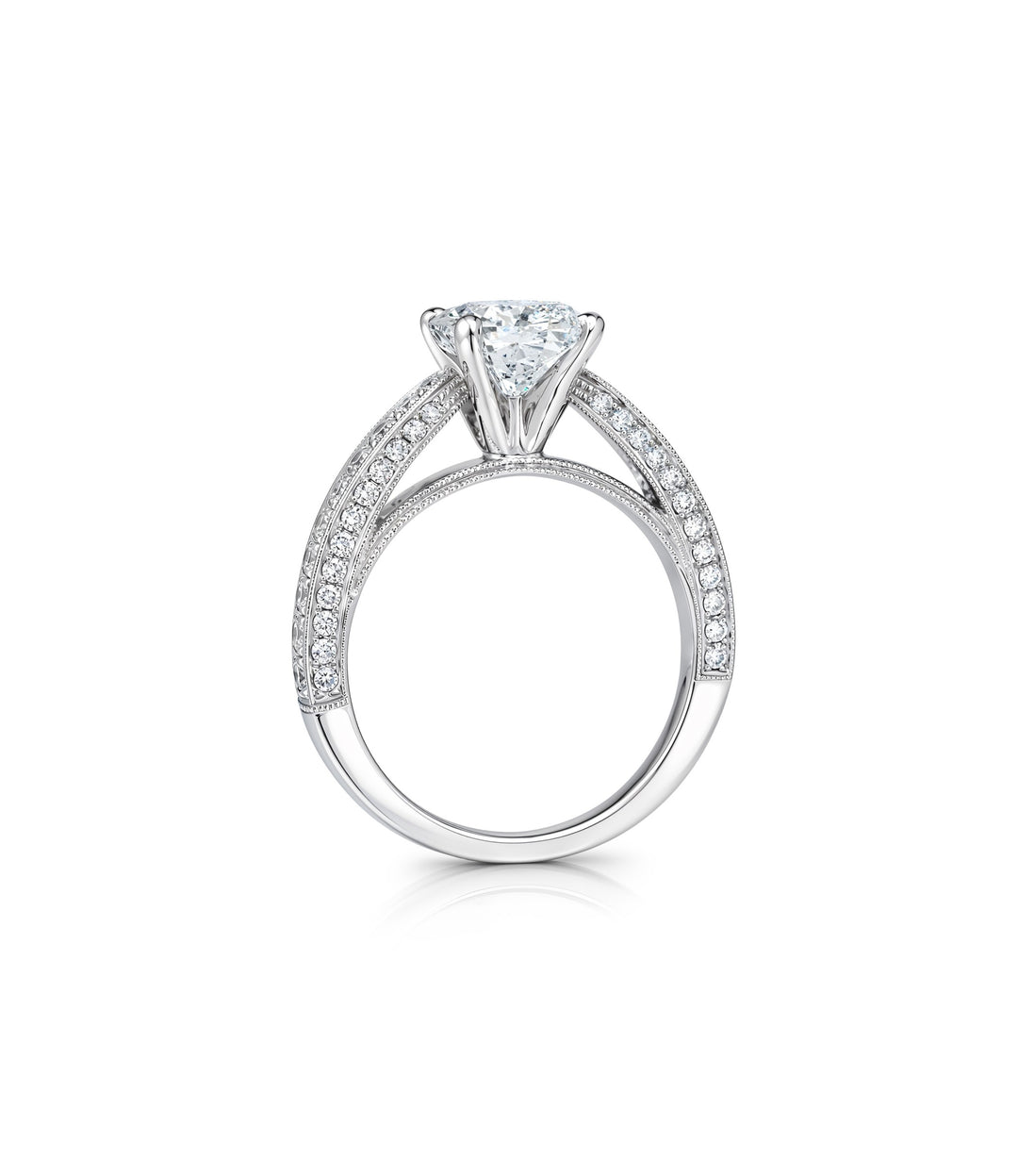 18kt White Gold Cushion Cut Diamond Ring