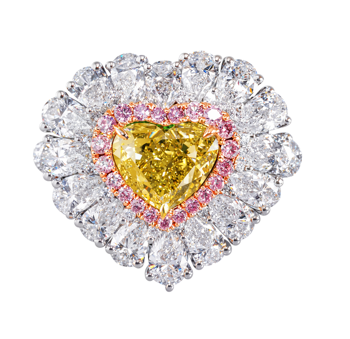 18kt White Gold Green Pink & White Diamond Ring