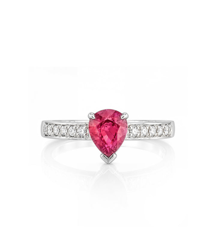 18kt White Gold Ruby Diamond Ring