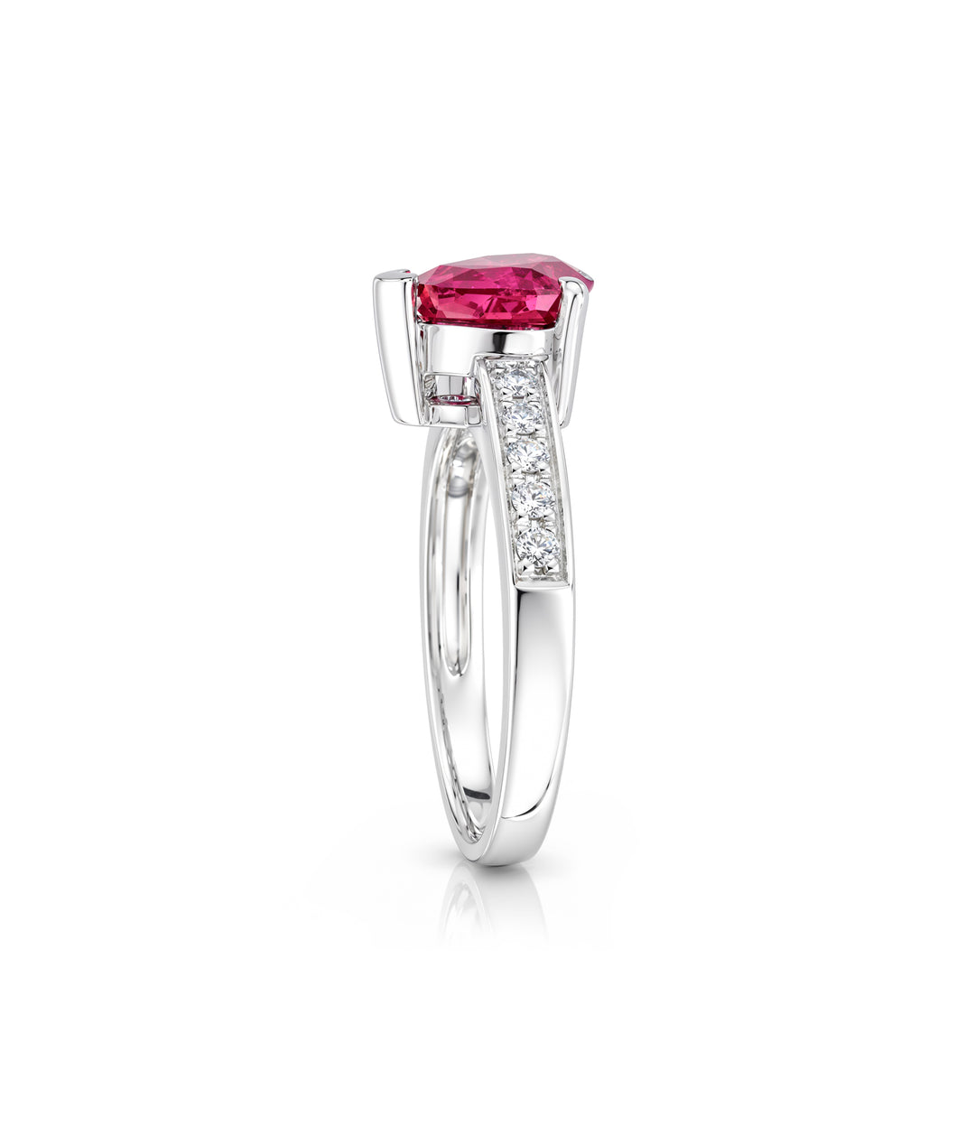 18kt White Gold Ruby Diamond Ring