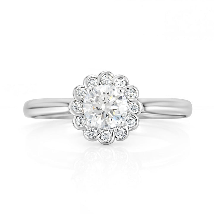 A. 18kt Maple Leaf Diamond Ring