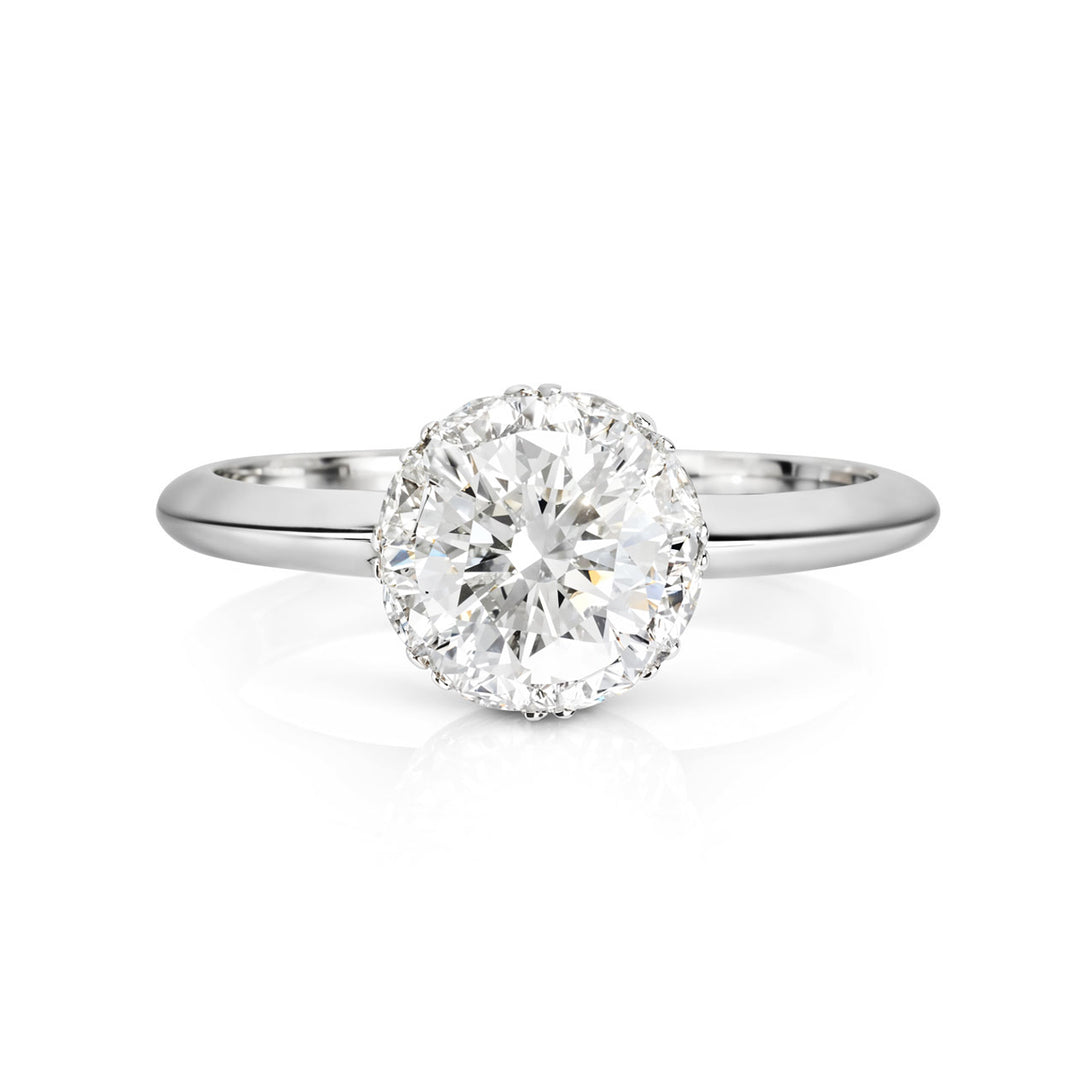 A. 18kt White Gold Maple Leaf Diamond Ring