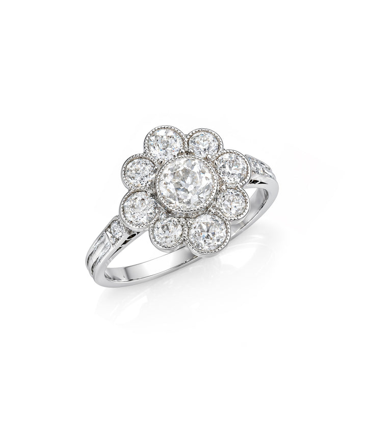 Estate Platinum and Diamond Daisy Bague De Fiançailles Ring