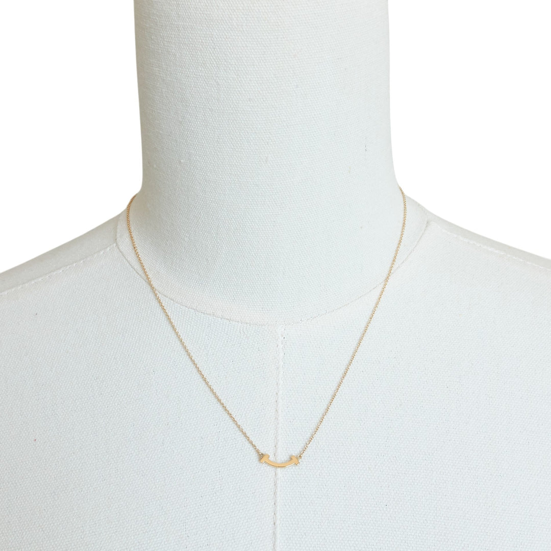 T Smile Mini Necklace in Yellow Gold