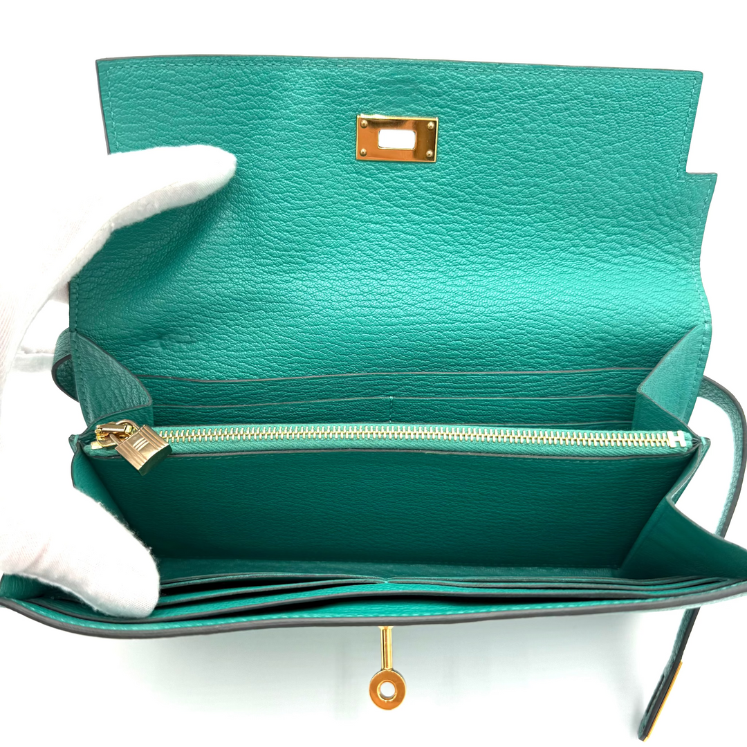 Kelly Epsom Wallet in Vert Jade