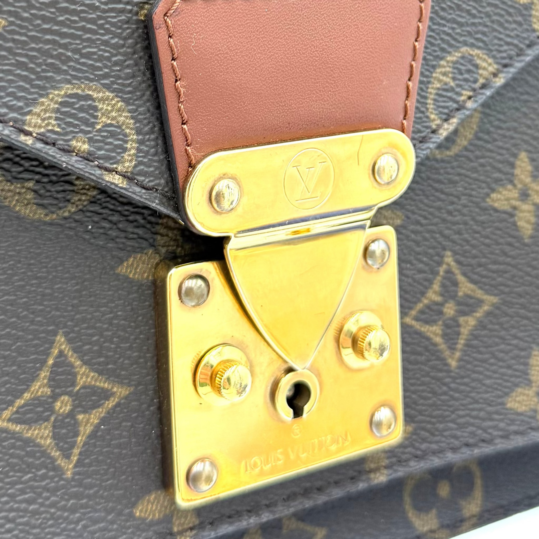 Vintage Monogram Canvas Monceau 26 Crossbody Bag