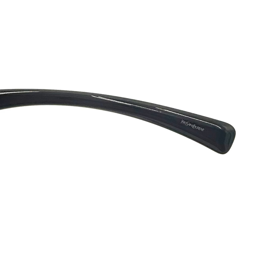 Black metal bracket on a white background with 'Ovoko' branding.