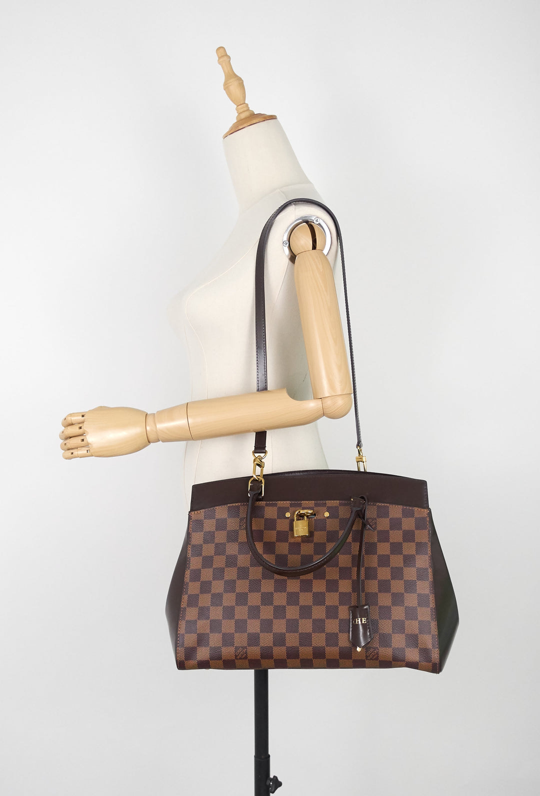 rivoli mm damier ebene canvas tote bag