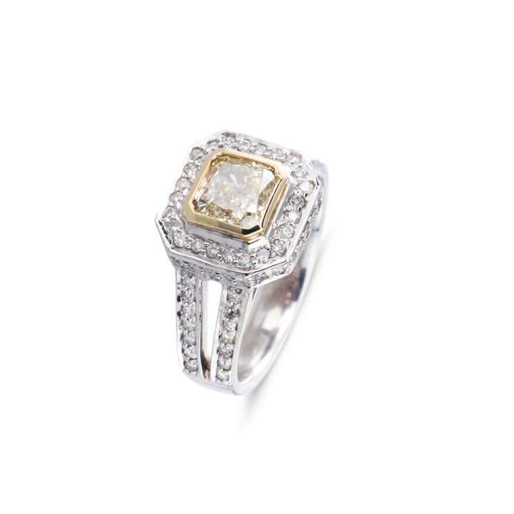 https://corsproxy.io/?url=https://www.barrysjewellers.com/media/catalog/product/c/o/code_79992-3_1_1.jpg