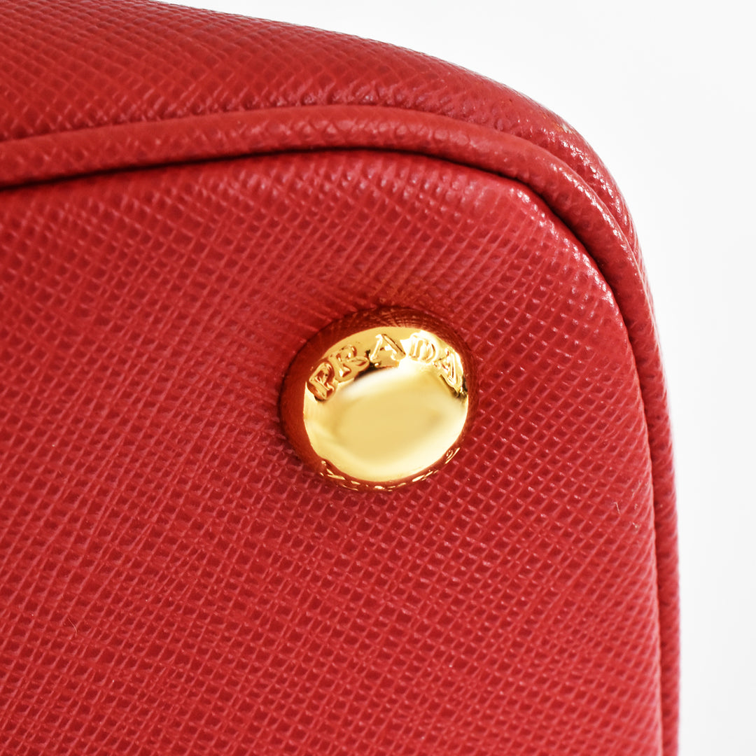 https://corsproxy.io/?url=https://www.barrysjewellers.com/media/catalog/product/b/a/barrysjewellers__pb1004_7.jpg