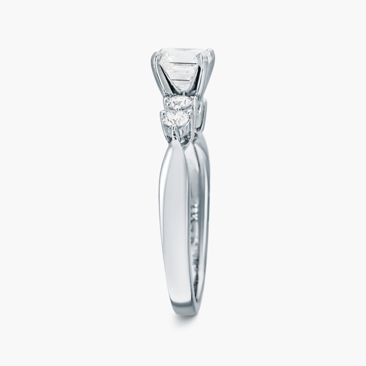 https://corsproxy.io/?url=https://www.barrysjewellers.com/media/catalog/product/7/9/79078_3_1.jpg