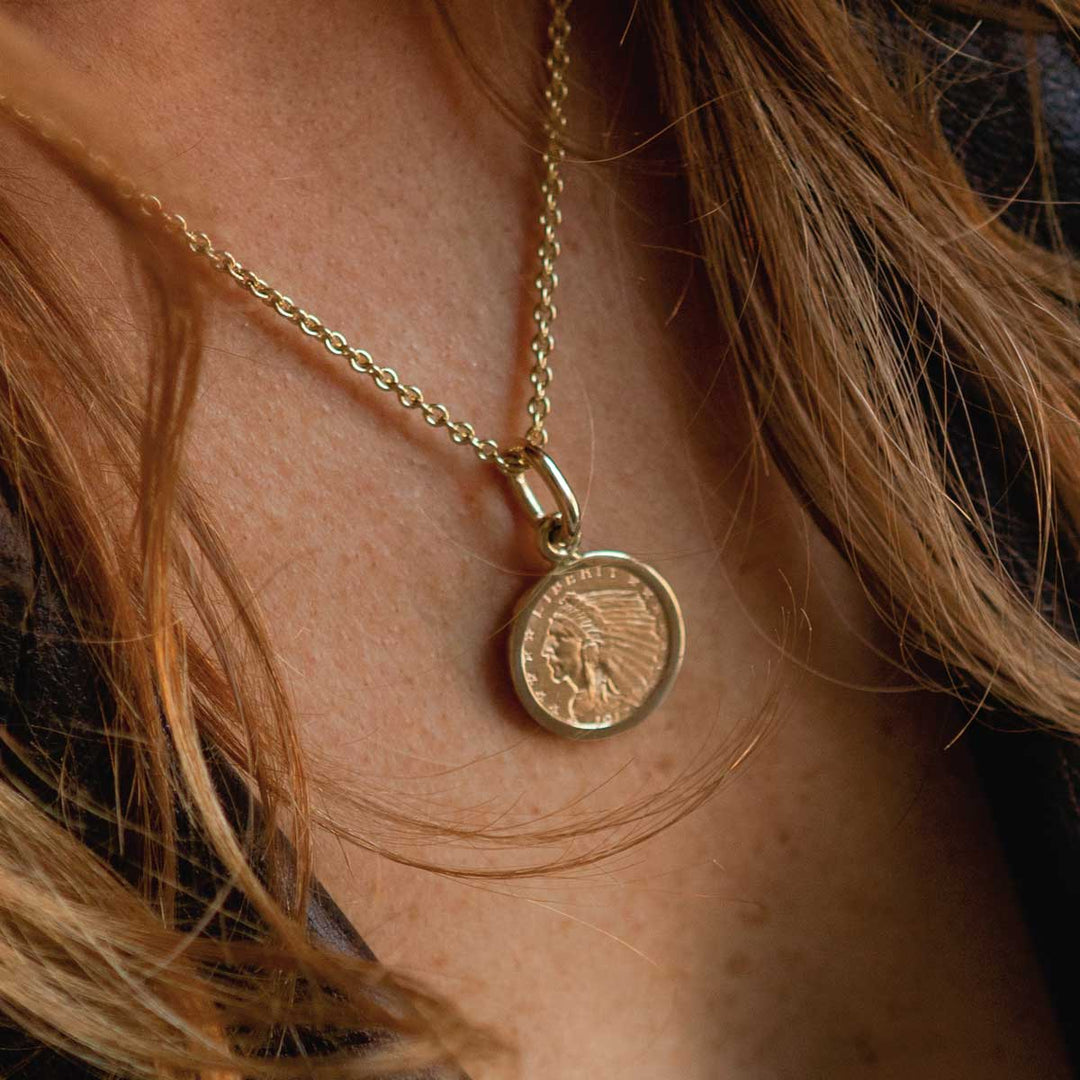 https://corsproxy.io/?url=https://www.barrysjewellers.com/media/catalog/product/l/i/lifestyle-3.jpg