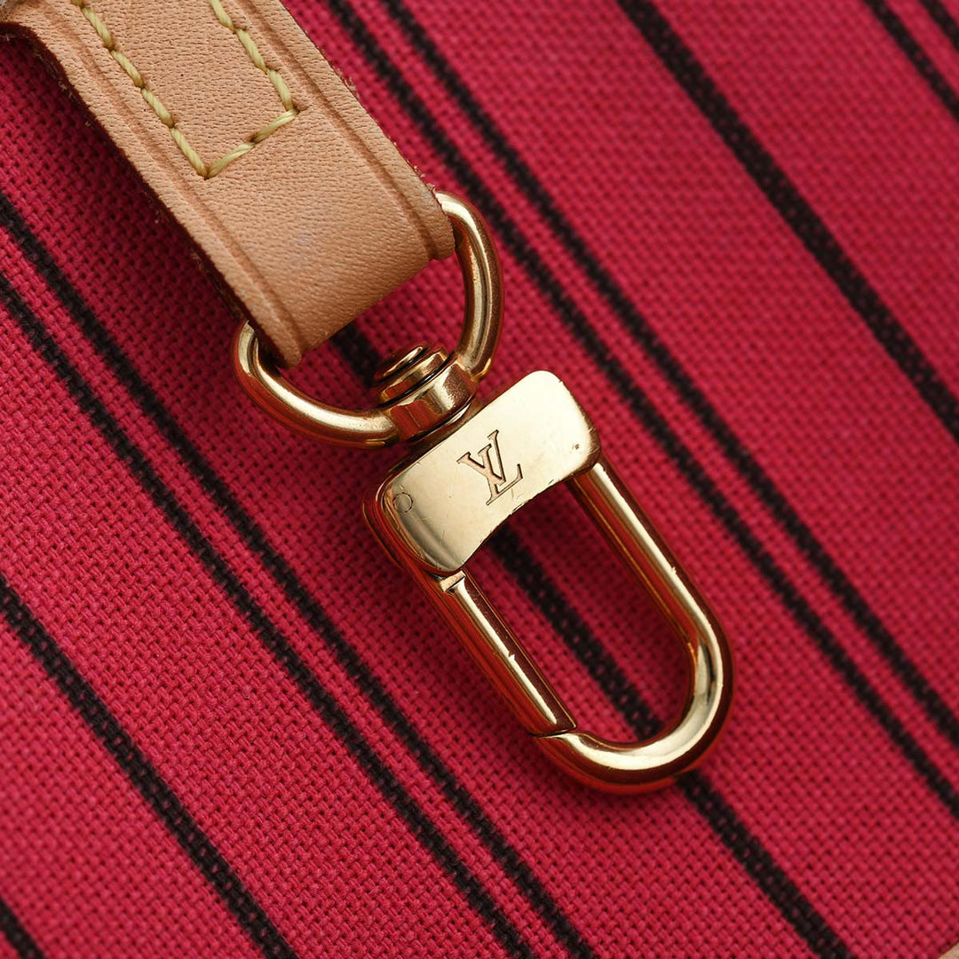 https://corsproxy.io/?url=https://www.barrysjewellers.com/media/catalog/product/9/_/9_36.jpg