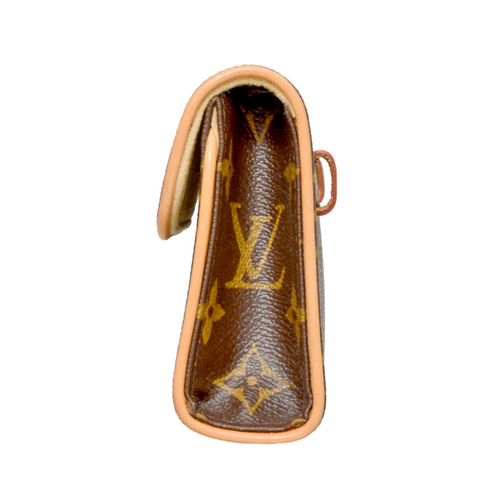 https://corsproxy.io/?url=https://www.barrysjewellers.com/media/catalog/product/b/a/barrysjewellers__lv1064_10.jpg