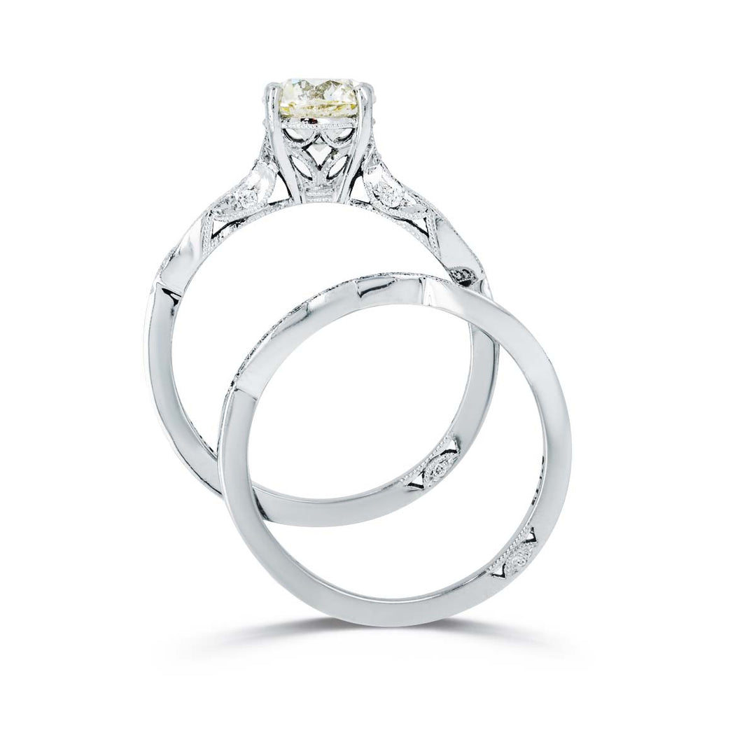 https://corsproxy.io/?url=https://www.barrysjewellers.com/media/catalog/product/8/3/83138_4.jpg