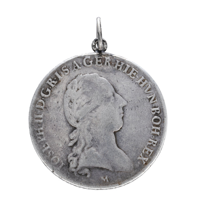 https://corsproxy.io/?url=https://www.barrysjewellers.com/media/catalog/product/c/2/c27-b-1.jpg