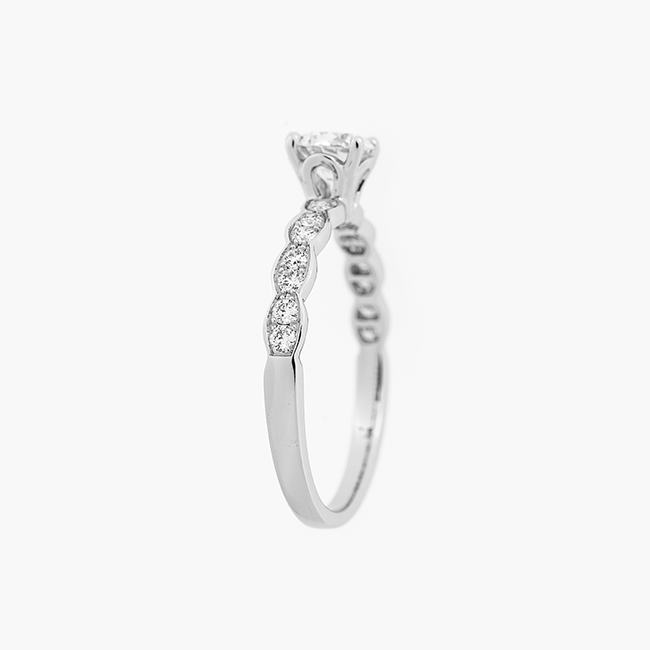 https://corsproxy.io/?url=https://www.barrysjewellers.com/media/catalog/product/8/2/82344_mar5591_copy_1.png