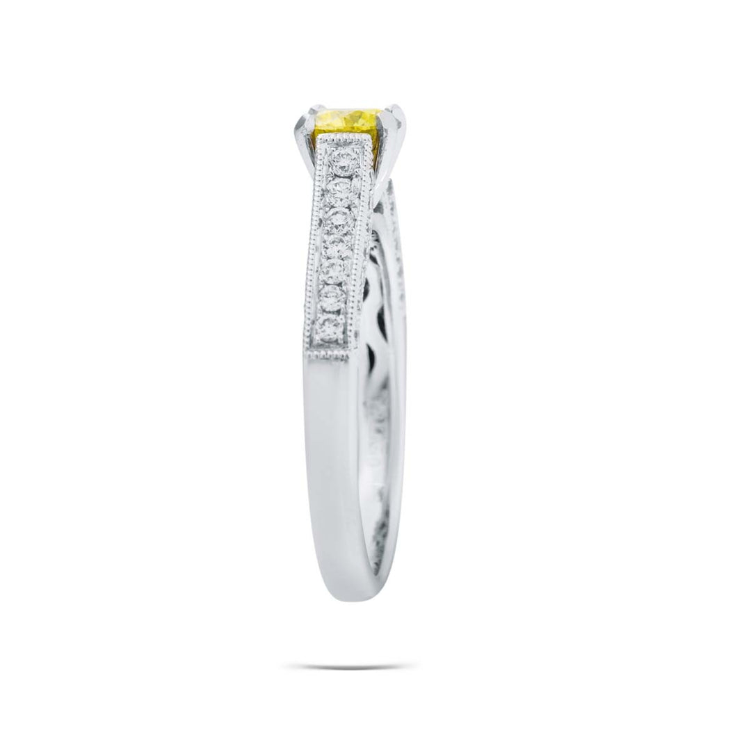 https://corsproxy.io/?url=https://www.barrysjewellers.com/media/catalog/product/6/6/66521_3.jpg
