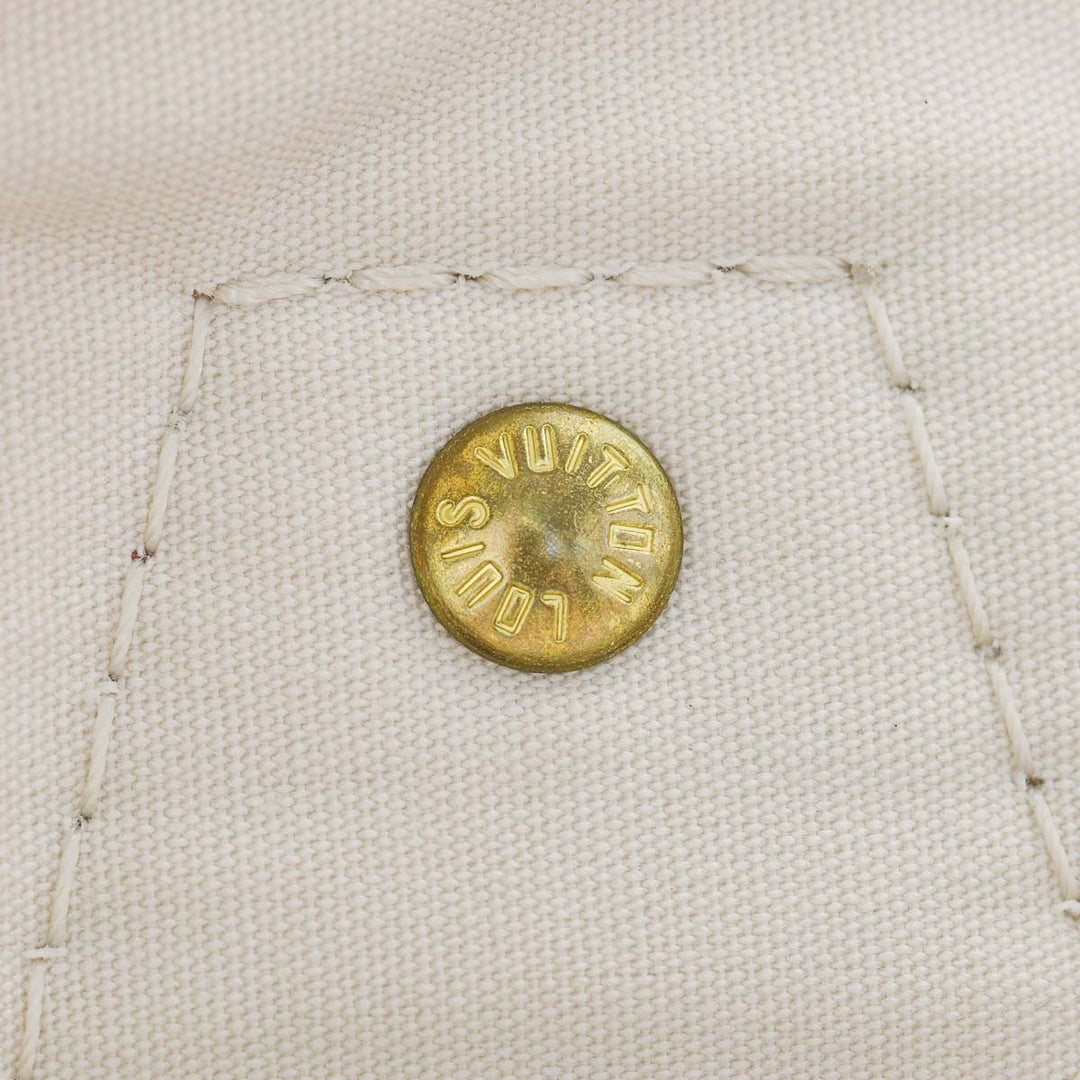 https://corsproxy.io/?url=https://www.barrysjewellers.com/media/catalog/product/1/4/14_8.jpg