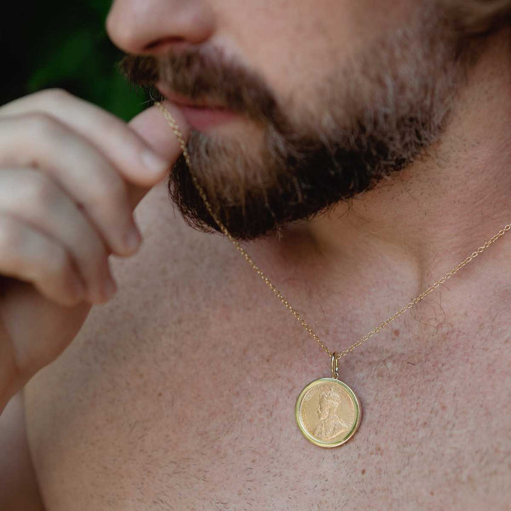 https://corsproxy.io/?url=https://www.barrysjewellers.com/media/catalog/product/l/i/lifestyle-5.jpg