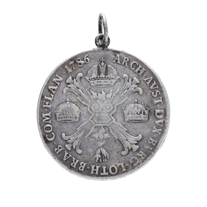 https://corsproxy.io/?url=https://www.barrysjewellers.com/media/catalog/product/c/2/c27-b-2.jpg