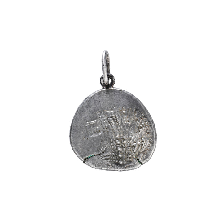 https://corsproxy.io/?url=https://www.barrysjewellers.com/media/catalog/product/c/2/c26b-1.jpg