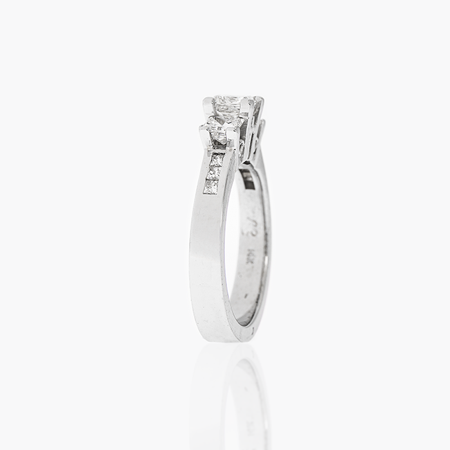 https://corsproxy.io/?url=https://www.barrysjewellers.com/media/catalog/product/9/4/94851_mar4531_copy_1.png